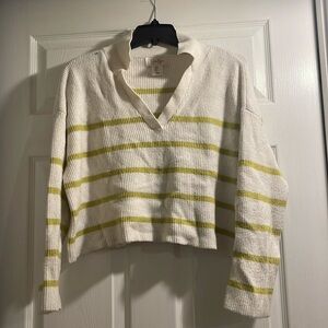 Jessica Simpson collared v neck sweater